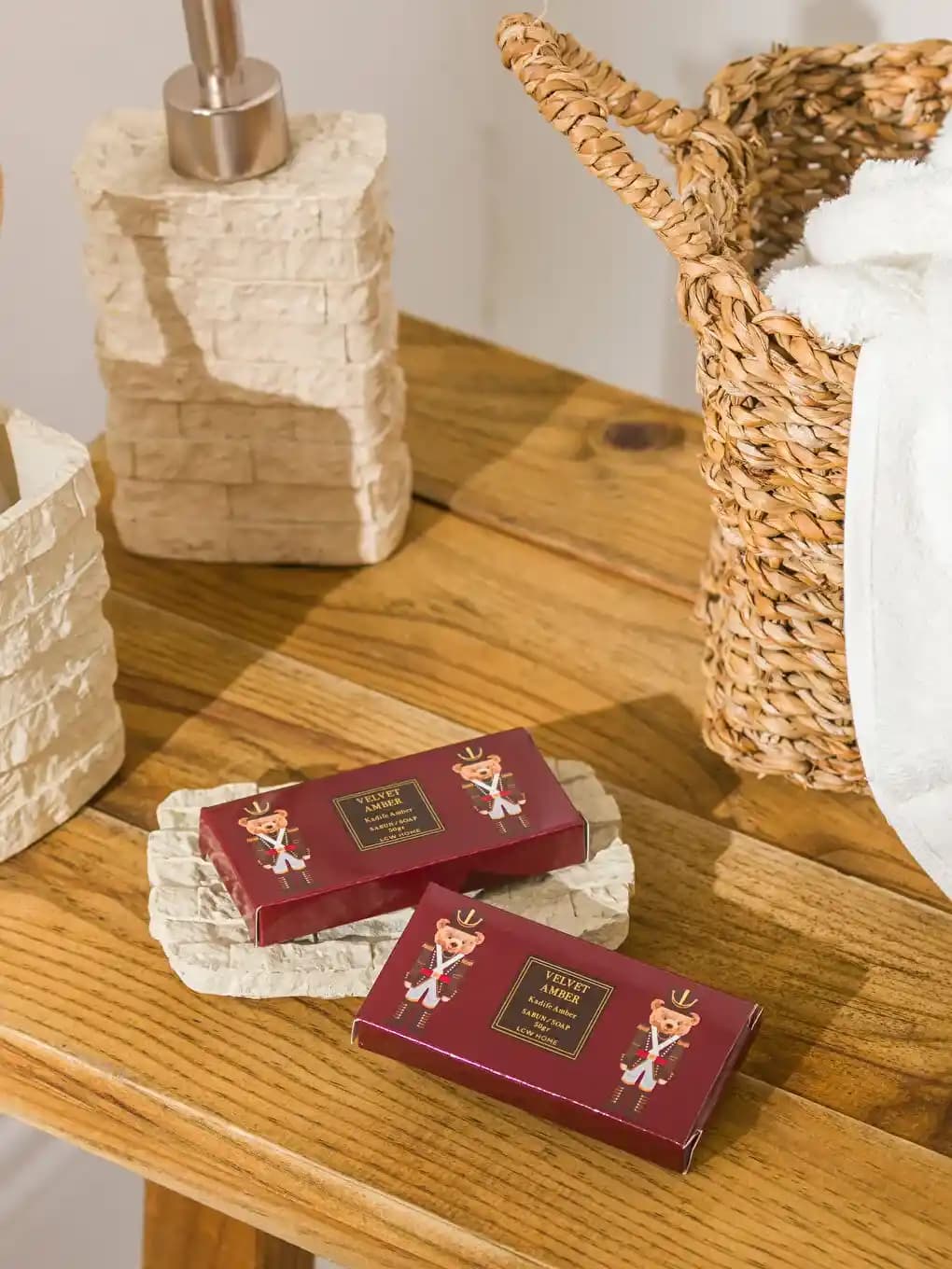 Mandalina ve Amber Kokulu Doğal Kişisel Bakım Ürünleri Analizi ve Özellikleri