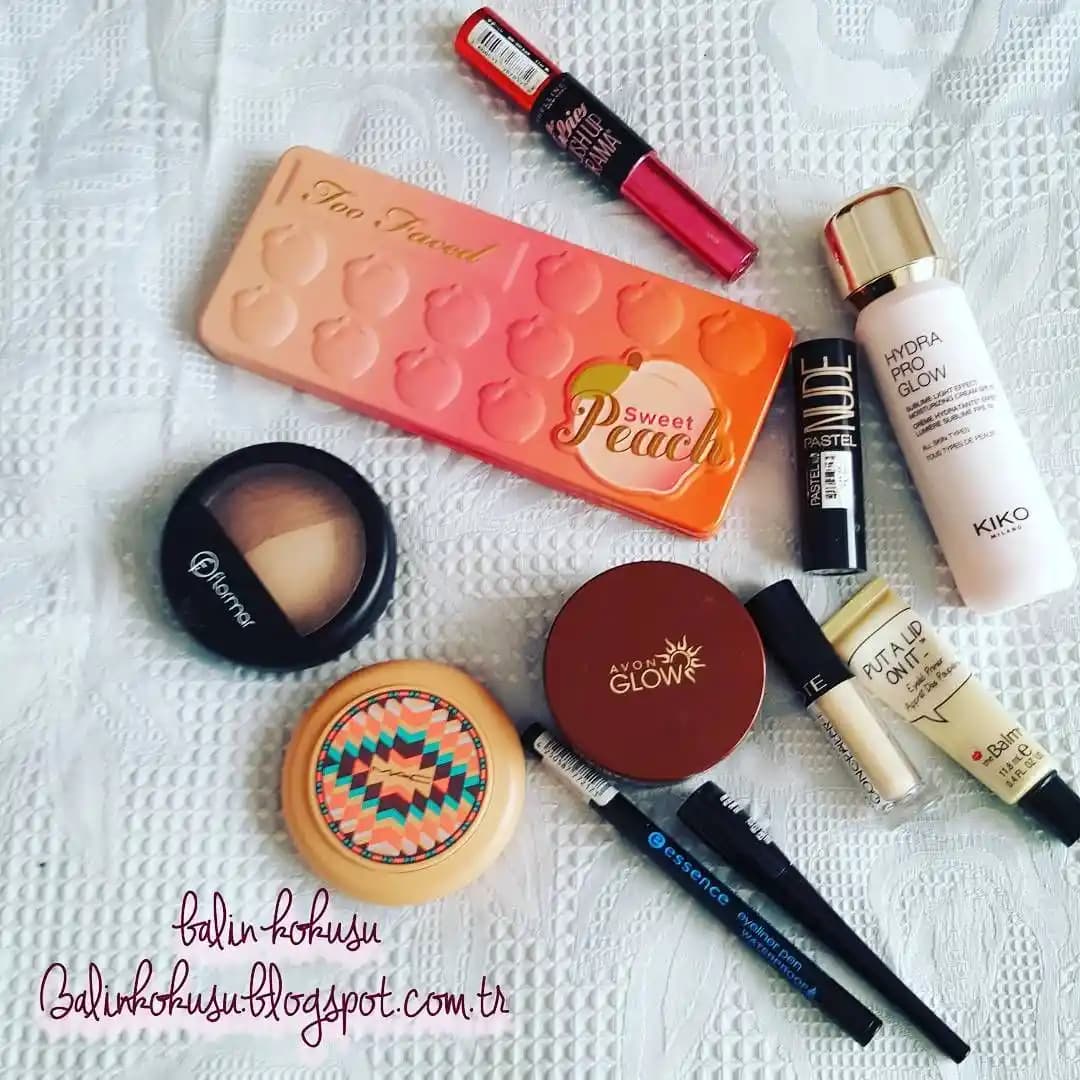 Minimalist Makyaj Yaklaşımı: İki Ürünle Doğal ve Şık Görünüm Elde Etme Rehberi