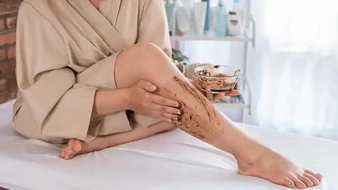 Nazik Bacak Peelingi ile Pürüzsüz ve Sağlıklı Cilt Sağlamlaştırma Yöntemleri