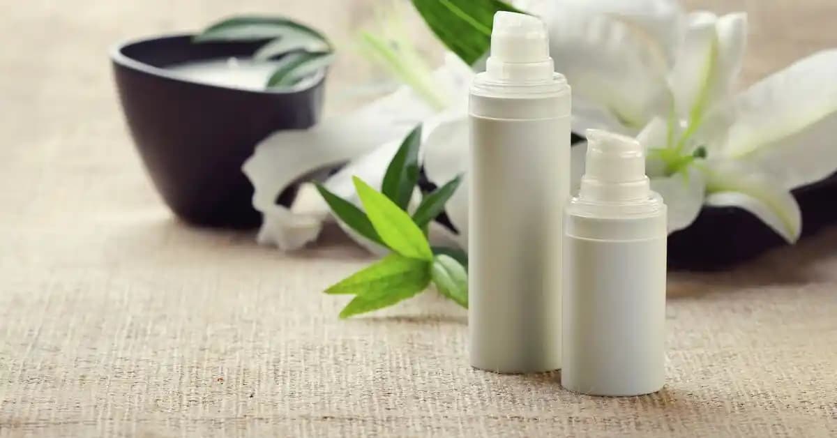 Organik Kozmetik Ürünlerin Önemi ve Doğal İçeriklerle Güvenli Bakım