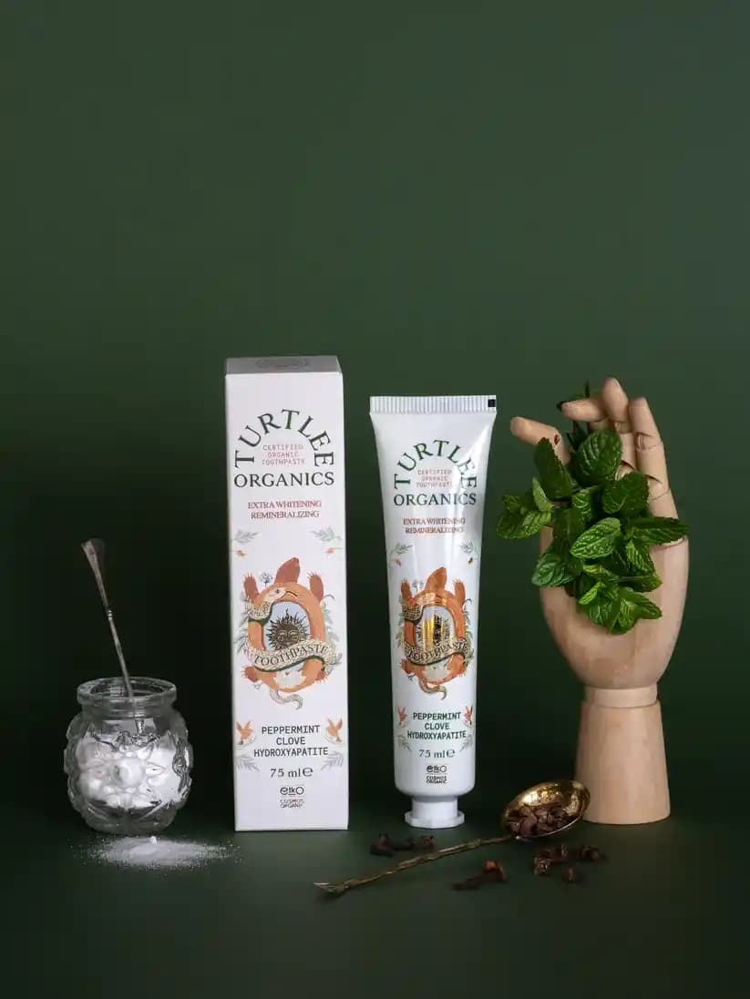 Organik Lavanta Aromalı Diş Macunu: Doğallık ve Ferahlık Sunan Sağlıklı Seçenek