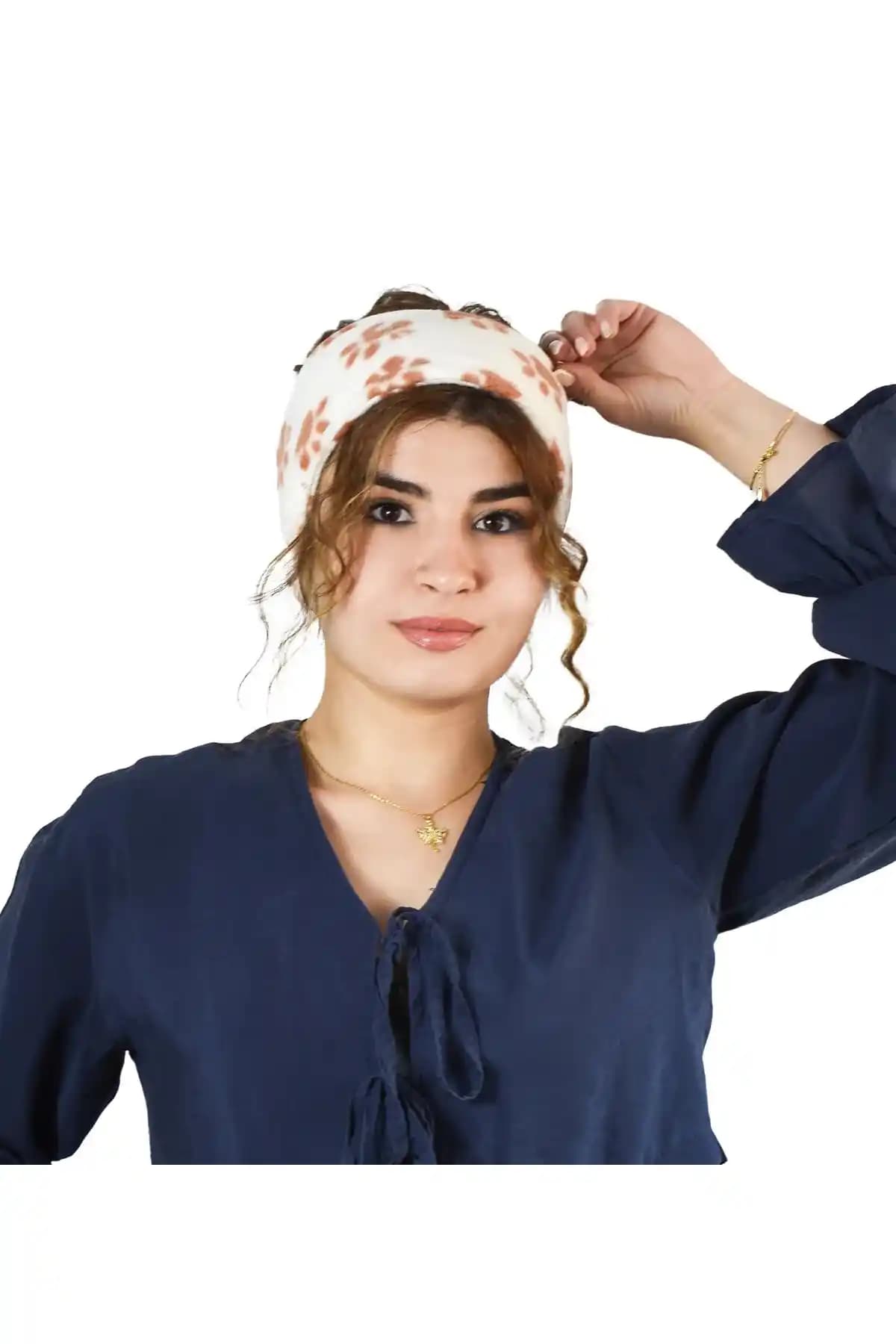 Pratik ve Kullanışlı Saç Bandı Rehberi: Günlük Hayatta Hızlı Çözüm Sunar