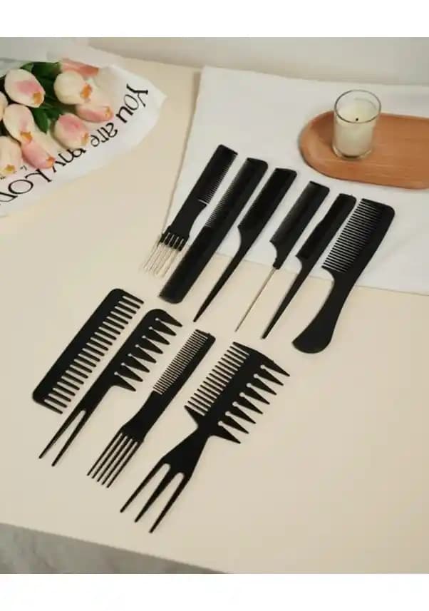 Profesyonel Saç Şekillendirme Tarakları: Özellikleri ve Kullanım İpuçları