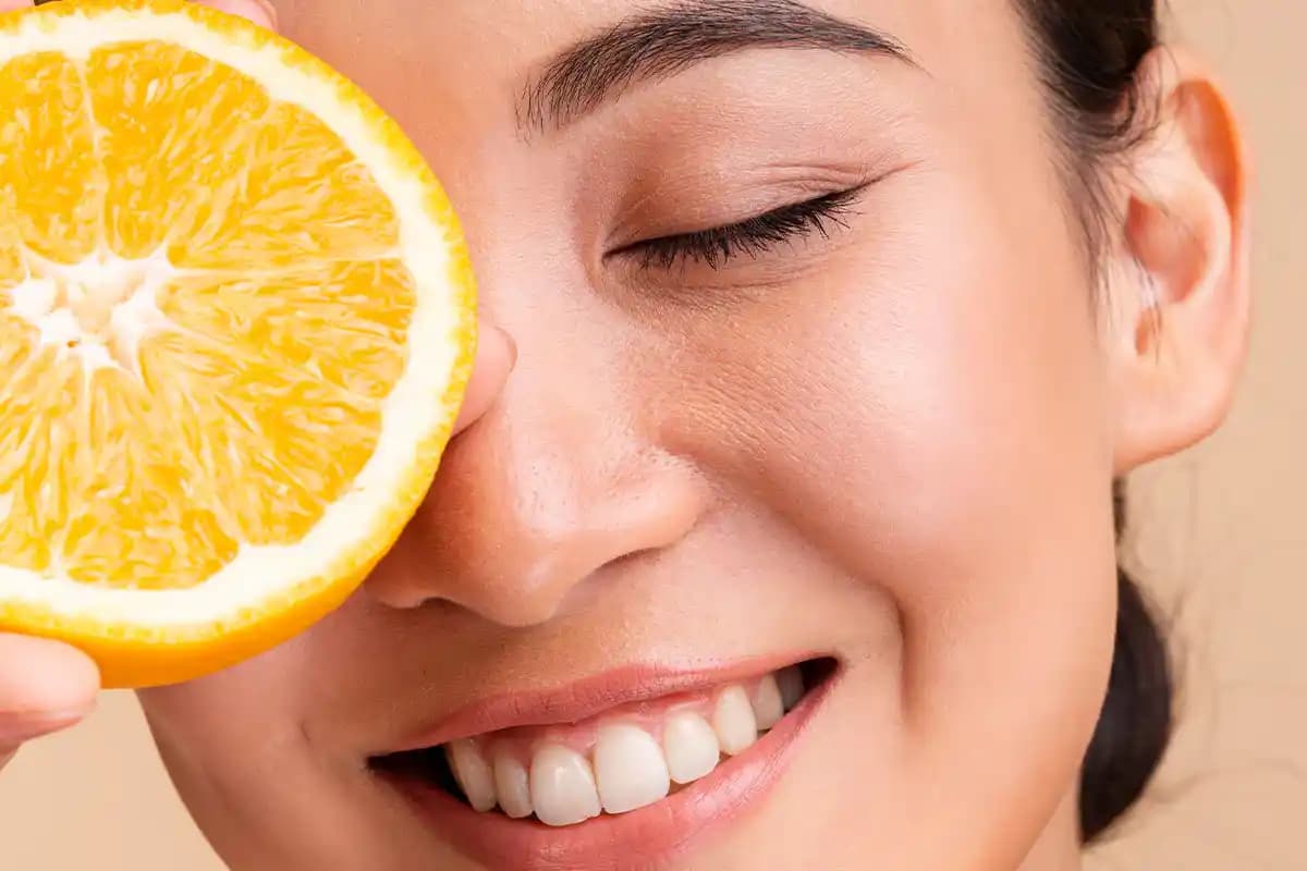 Vitamin C'nin Cilt Bakımındaki Rolü ve Bilimsel Temelli Faydaları