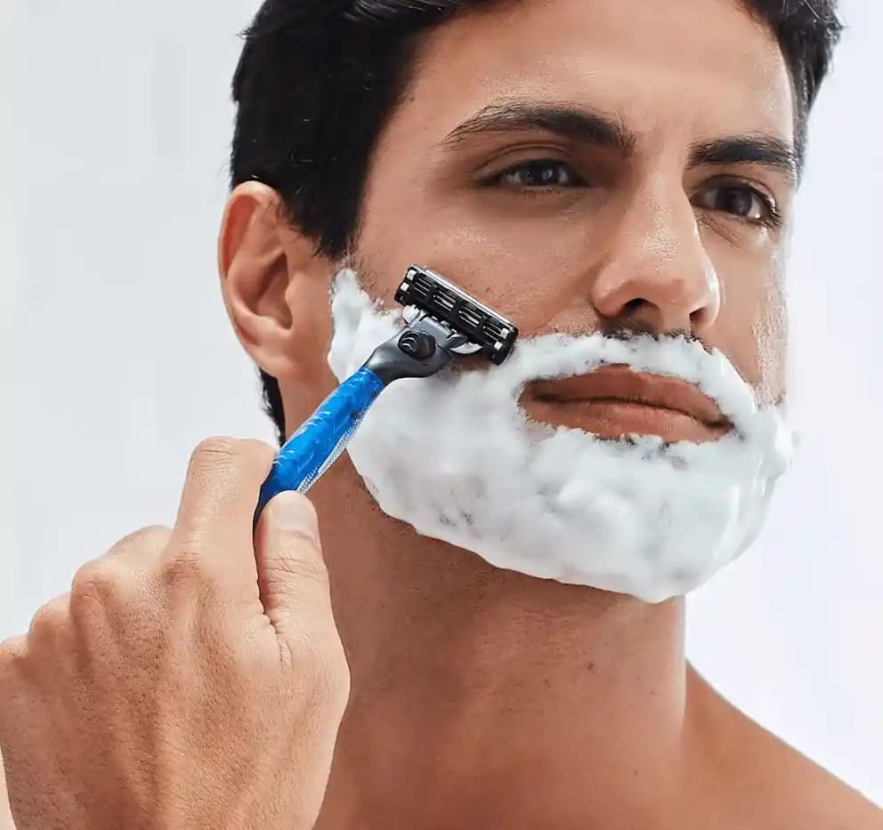 Yüksek Performanslı Erkek Tıraş Bıçaklarının Özellikleri ve Bakım İpuçları