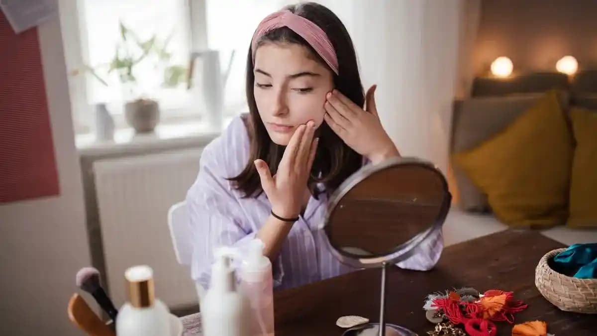 30'lu Yaşlarda Cilt Bakımı: 18 ve 33 Yaş Arasındaki Farklar ve Etkili Rutinler