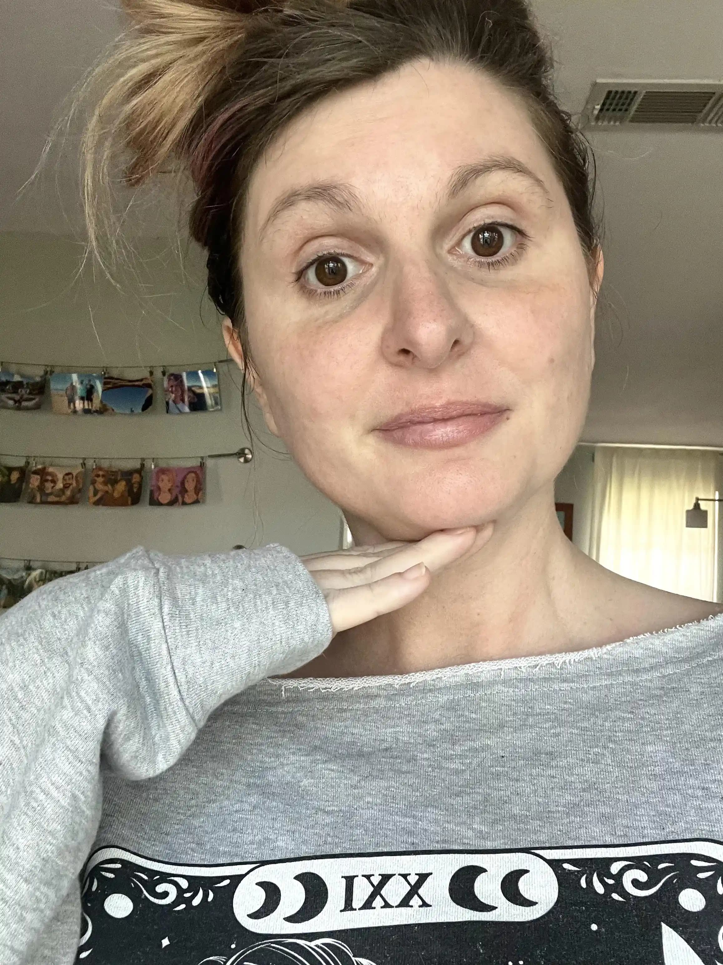 Ciltte Doğal Parlaklık ve Canlılık İçin Etkili Bakım ve Yaşam Tarzı Yöntemleri