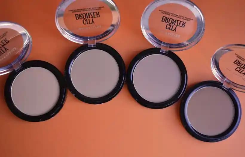 Kozmetik Sektöründe Mavi Pigment Kıtlığı ve Renk Değişikliklerinin Nedenleri