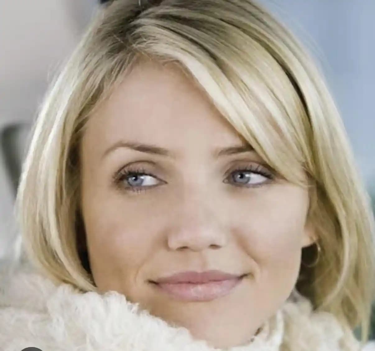 The Holiday Filmindeki Cameron Diaz Göz Farı: Renk Seçimi ve Uygulama Teknikleri