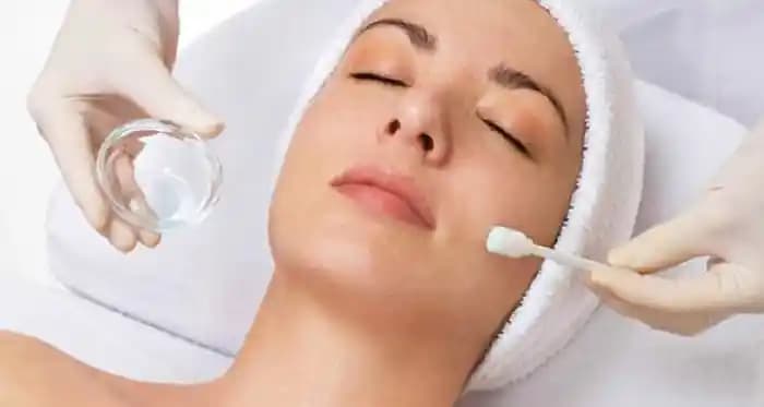 VI Peel Sonrası Hipopigmentasyon Nedenleri ve Etkili Bakım Önerileri