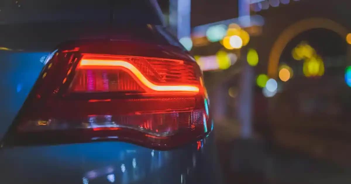 AHA ve BHA Asitleri Nedir? Cilt Bakımında Kullanım ve Faydaları Hakkında Detaylı Bilgi