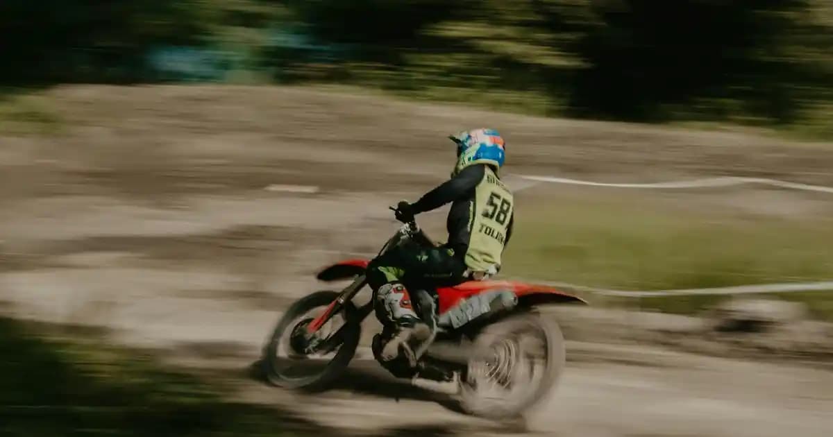 2025'te Allıkla Makyajda Devrim: Doğallık ve Çekiciliğin 5 Sırrı