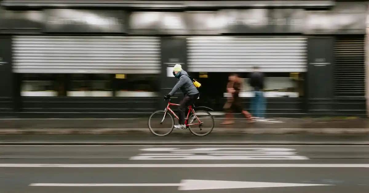 Buklelerin Anlamı ve Bakımı: Doğal Dalgalardan Belirgin Kıvırcıklara Giden Yolculuk