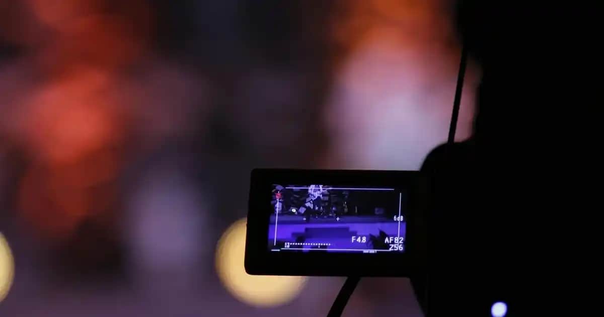 Calvin Klein Parfüm Serisi: Modern Kozmetik Dünyasında Zarafetin Simgesi