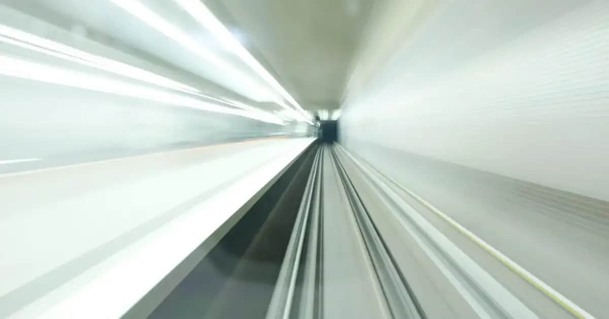 Essence Hydra Matte 403 Peach It Dudak Rujuyla Doğal ve Kalıcı Makyaj Deneyimi