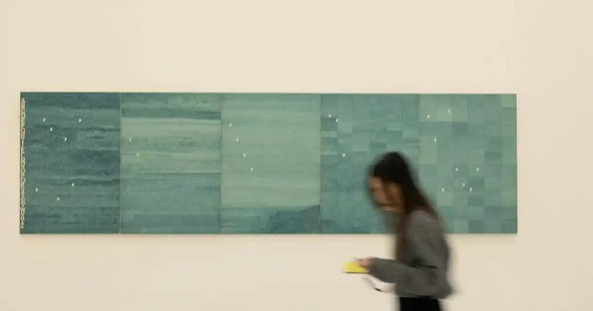 Eyüp Sabri Tuncer Kolonyaları: Gelenekselden Moderne Ferahlık Deneyimi