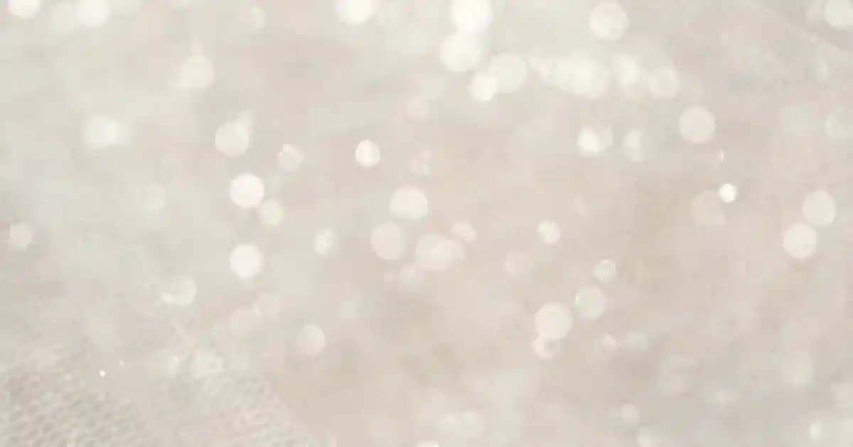 2025'te Farmasi Cilt Bakımı: Doğal İçeriklerle Parlayan Cildin Sırrı