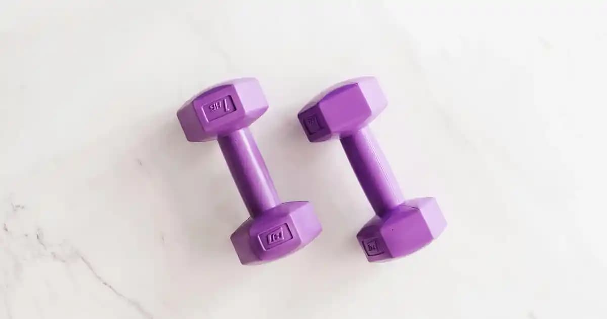 Fit Me Kapatıcı Nedir ve Doğal Makyajda Neden Tercih Edilir