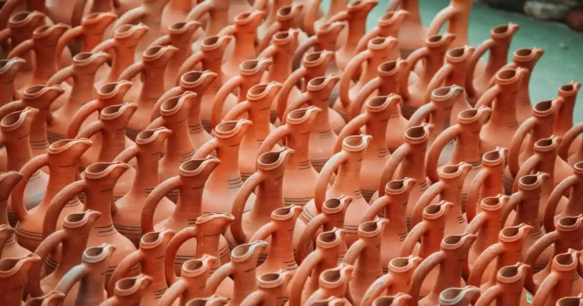 Golden Rose 22 Roof Terracotta Renkli Mat Ruj: Kalıcı ve Doğal Görünüm İçin Tercih