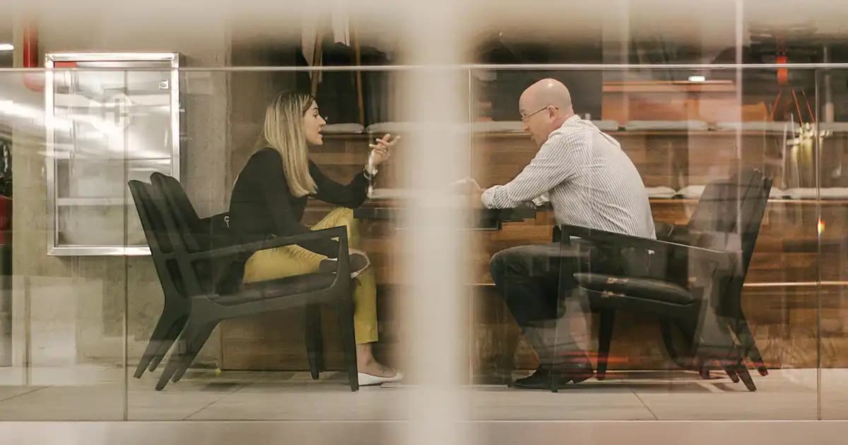 Kızıl Bakır Saç Boyası: Doğal ve Çekici Görünüm İçin En İyi Seçenekler ve Bakım İpuçları