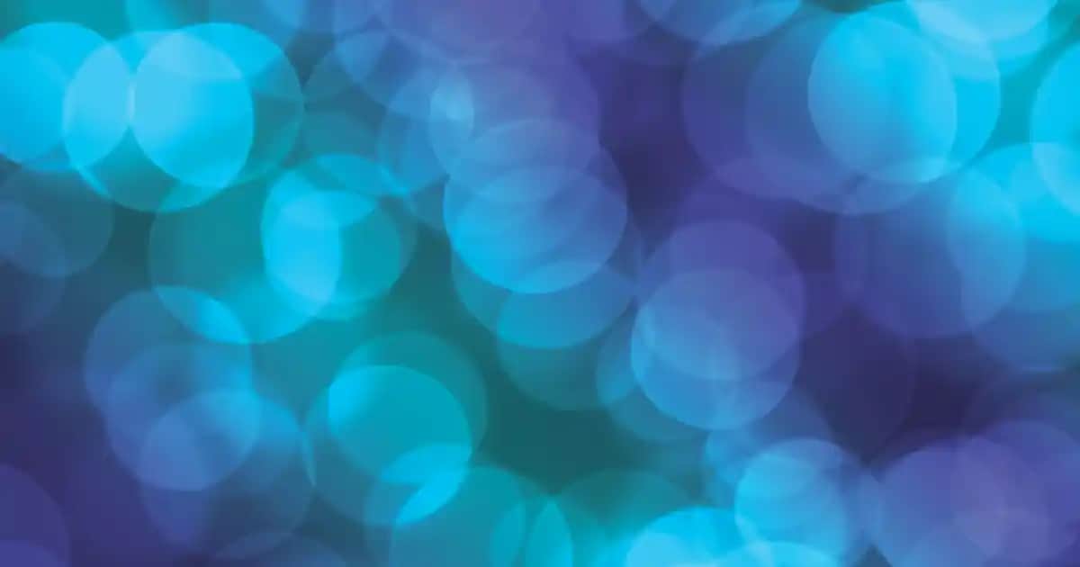 Koyu Kırmızı Saç Rengi: Fark Yaratmak İçin Trend ve Bakım İpuçları