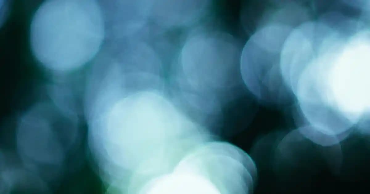 2025'te La Roche-Posay Güneş Kremiyle Leke Karşıtı Cilt Devrimi