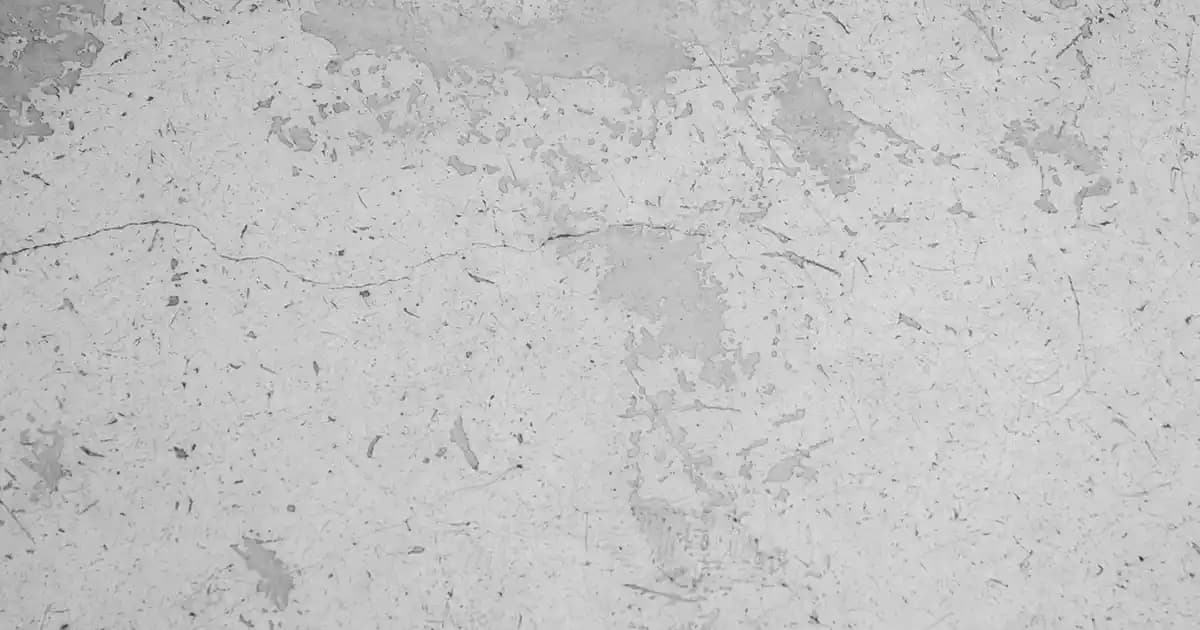 Maybelline 35 Numara Ruj: Uzun Süre Kalıcı ve Trend Dudak Makyajı Rehberi