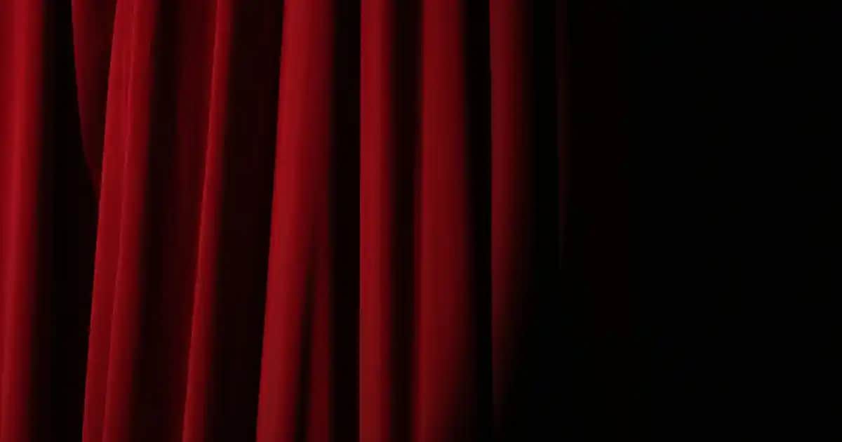 Maybelline Surreal Maskara ile Gözlerde Çarpıcı ve Uzun Süre Kalıcı Etkiler Yaratın