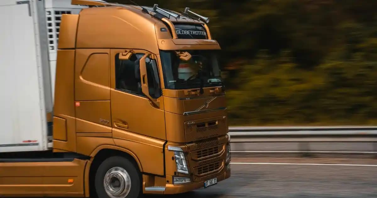 Orien Xtreme Erkek Parfümü: Güçlü ve Kalıcı Erkek Kokusu Seçenekleri