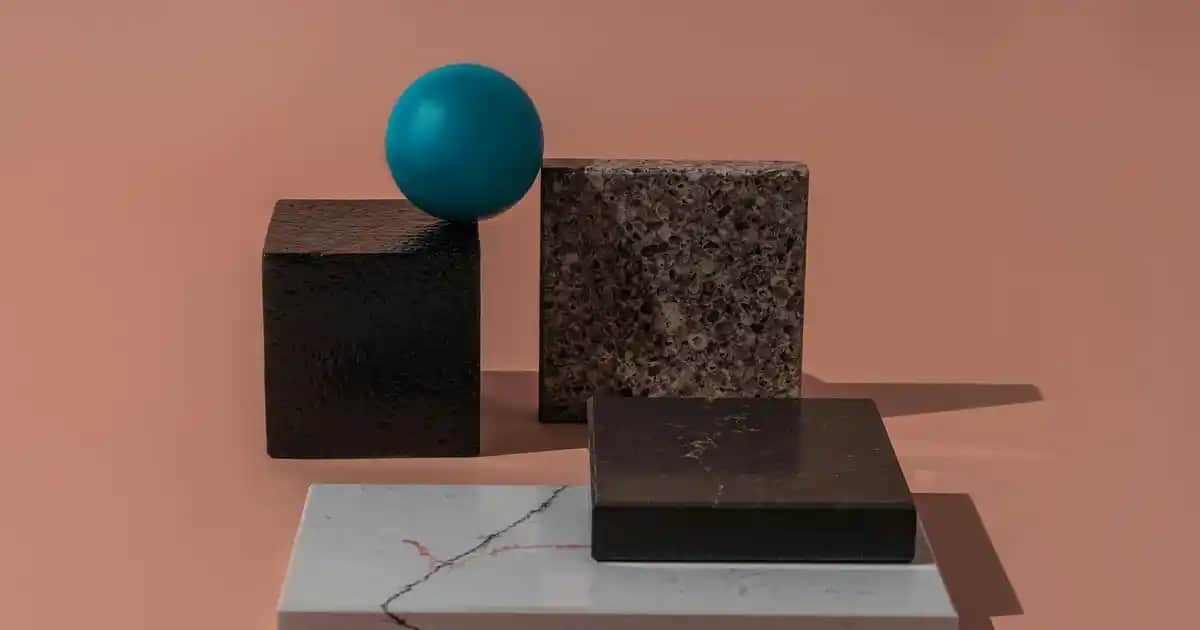 Porselen Makyaj İçin En İyi Fondöten Markaları ve Uygulama İpuçları