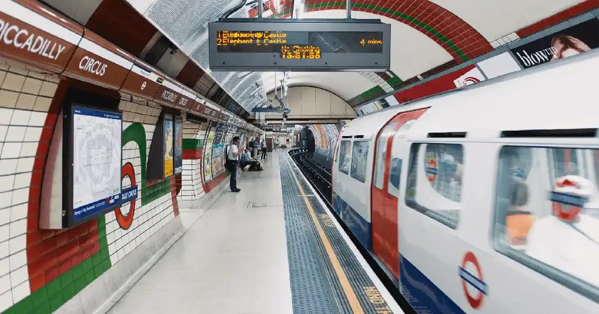 2025'te Saç Serumu ile Saçlarınıza Hayat Verecek 5 Sır