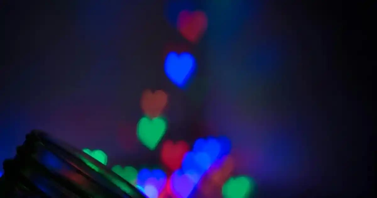 Siyah Noktalar ve Peeling: Cilt Temizliği ve Parlaklık İçin En Etkili Yöntemler