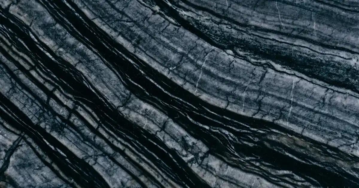 Tırnak İnceltici Törpü Nedir? Farklı Çeşitleri ve Kullanım İpuçlarıyla Sağlıklı Tırnaklar