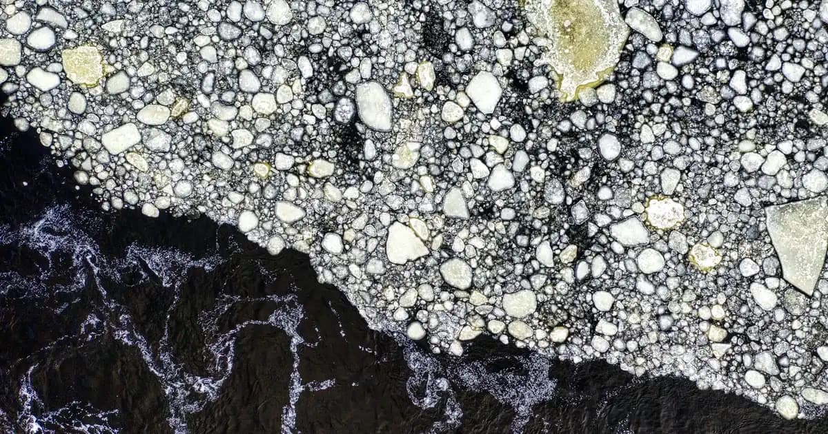 Yüzde Kepeklenmenin Nedenleri ve Etkili Çözüm Yöntemleri