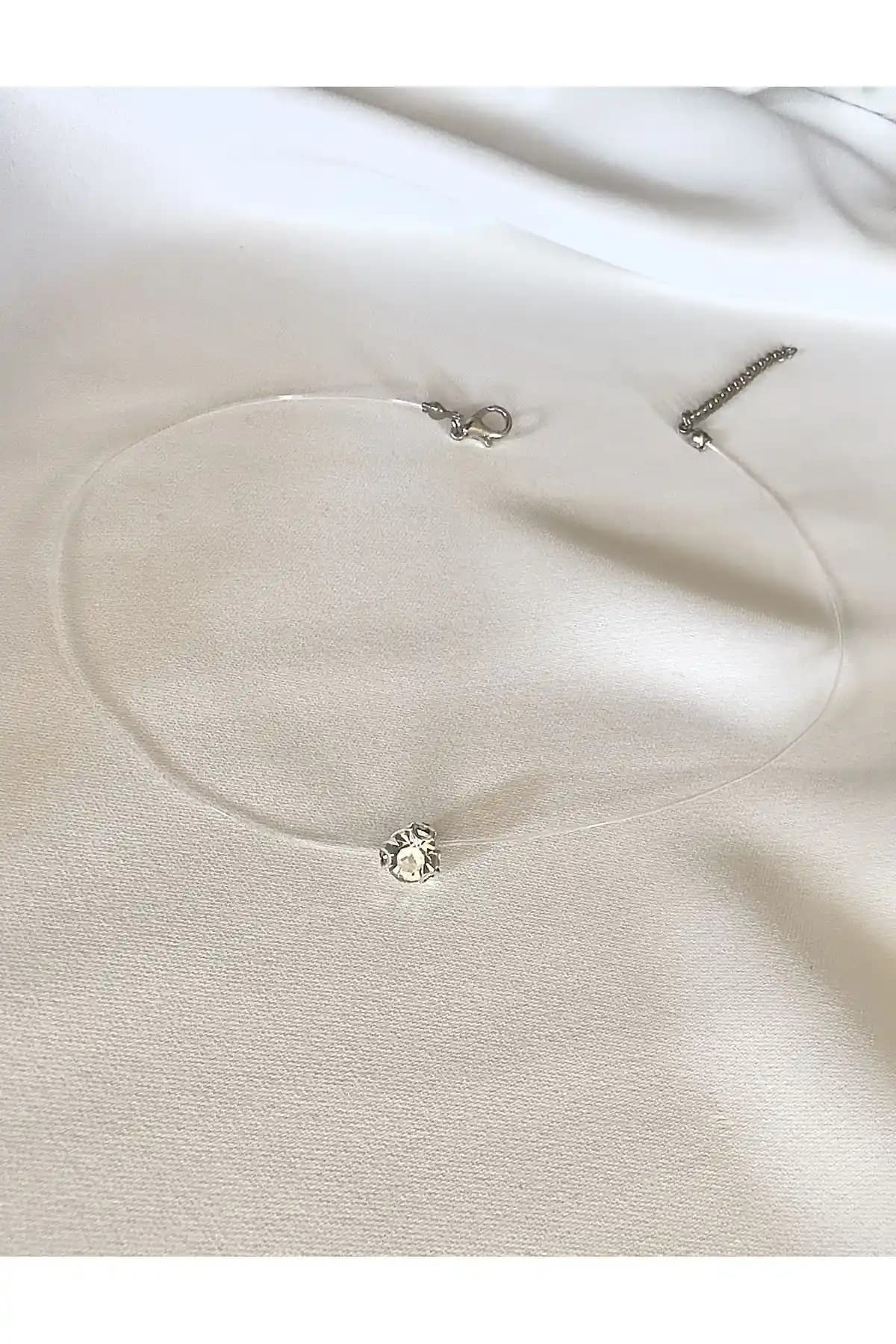 Atelier Çağla Hayalet Zincir Tektaş Kolye: Zarif ve Modern Gümüş Tasarım