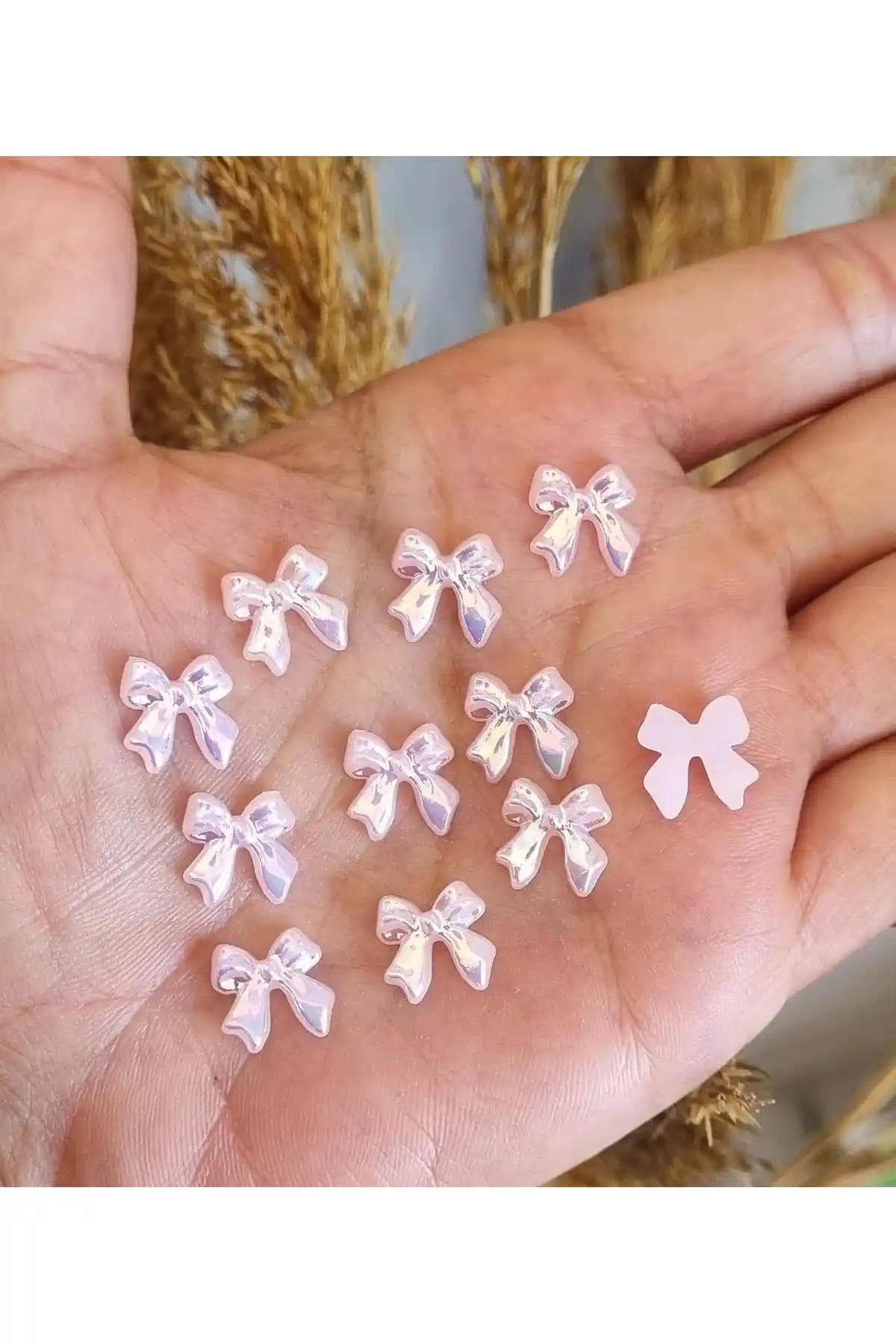 Türkiye Menşeli One Cat Charm Tırnak Süsü Seti: 10 Adet Parlak Pembe Kurdele Charm