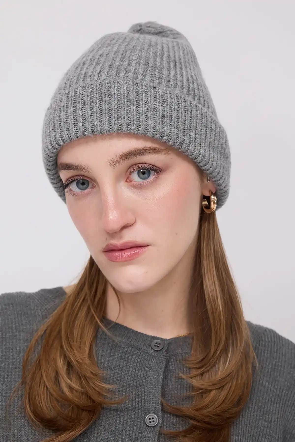 Addax Basic Triko Bere Şapkası: Sıcacık ve Şık Kış Aksesuarı Güçlü Performansıyla Öne Çıkıyor