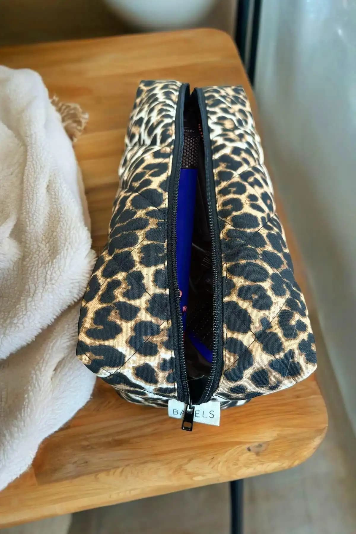 BAHELS Viral Leopar XL Boy Saç Şekillendirici Çantası Günlük ve Seyahat Kullanımı İçin