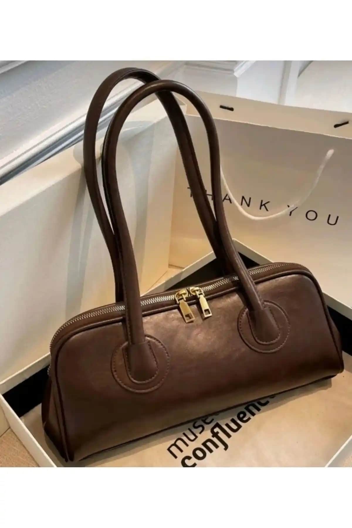 Butik Glarebag Acı Kahve Omuz Çantası: Şık ve Fonksiyonel Günlük Kullanım Aksesuarı