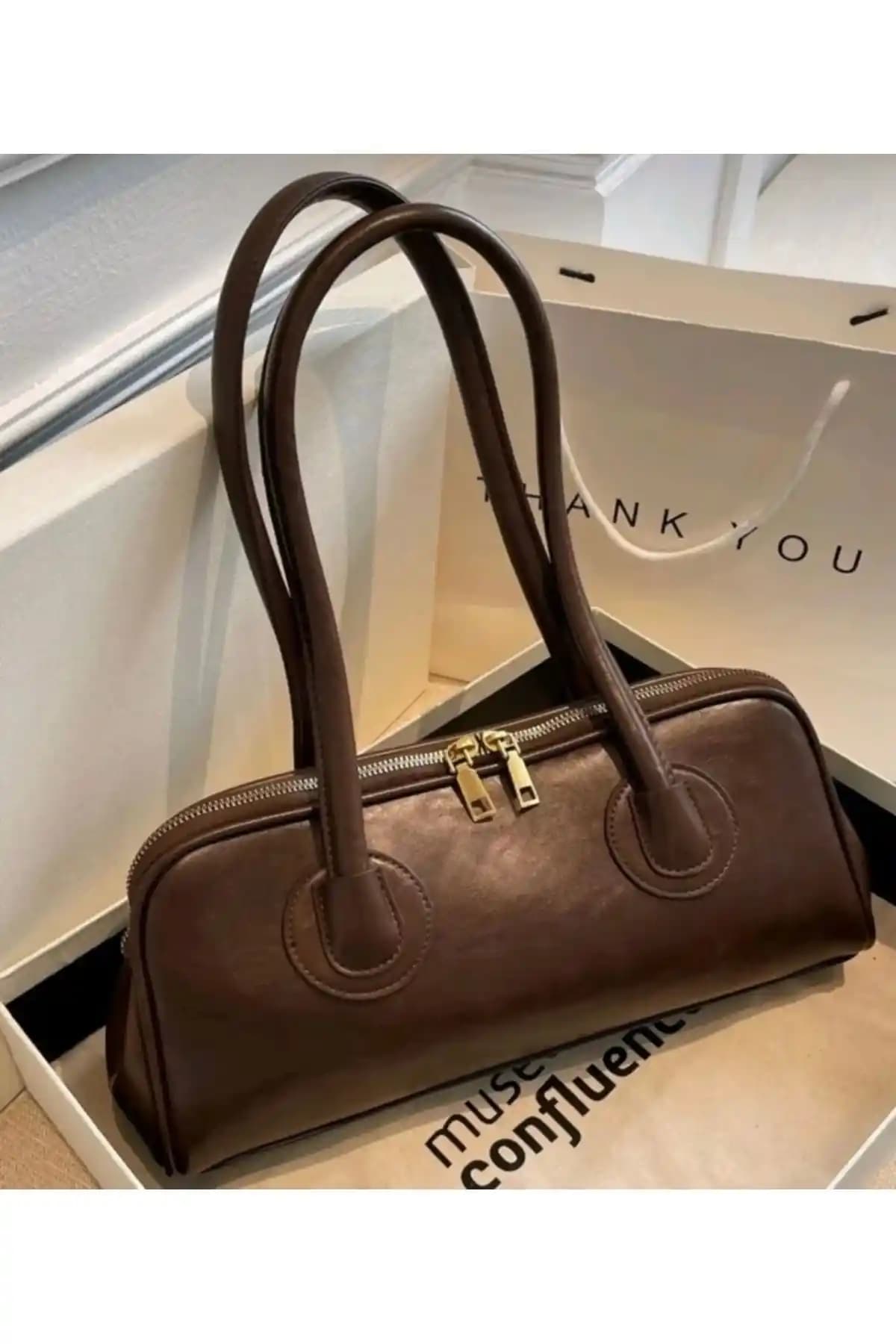 Butik Glarebag Acı Kahve Omuz Çantası: Şık ve Fonksiyonel Günlük Kullanım Aksesuarı