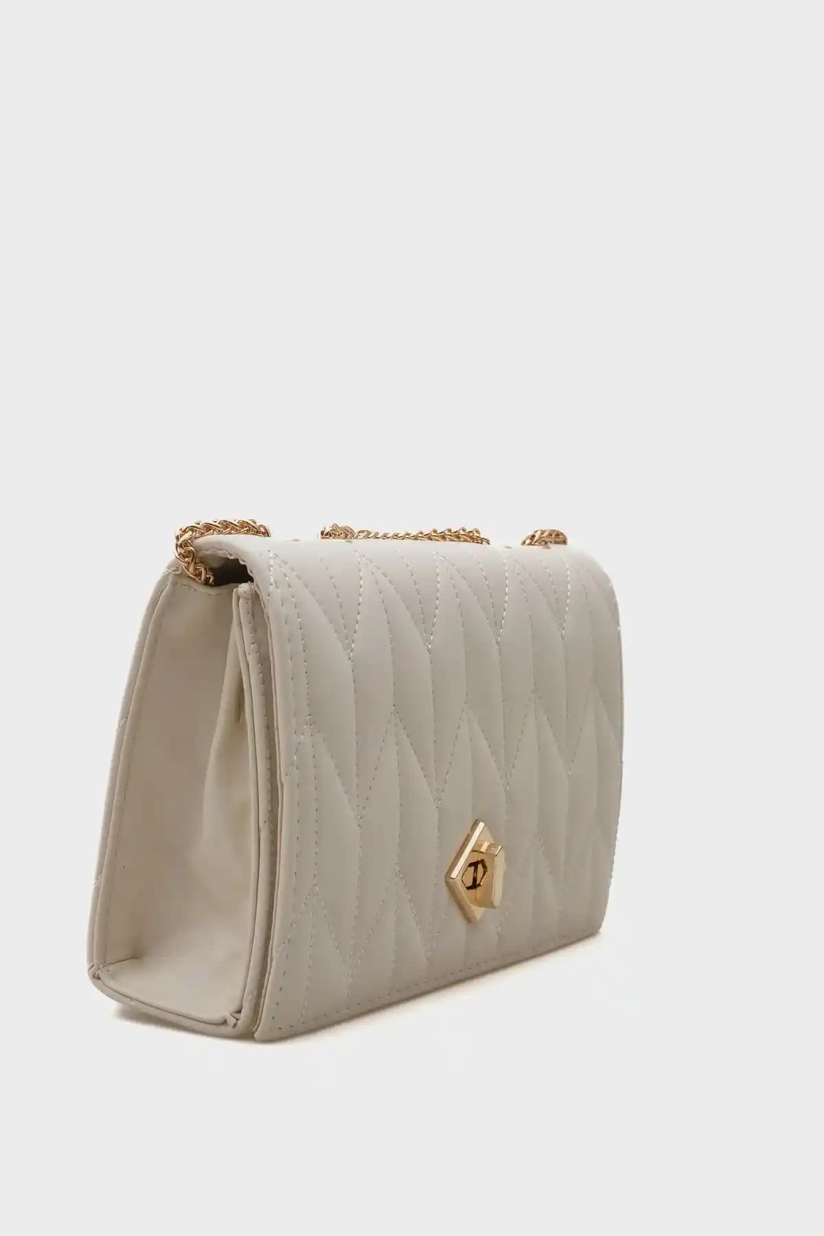 Capone Outfitters Leeds Kadın Çantası: Şık ve Kullanışlı Günlük Moda Aksesuarı