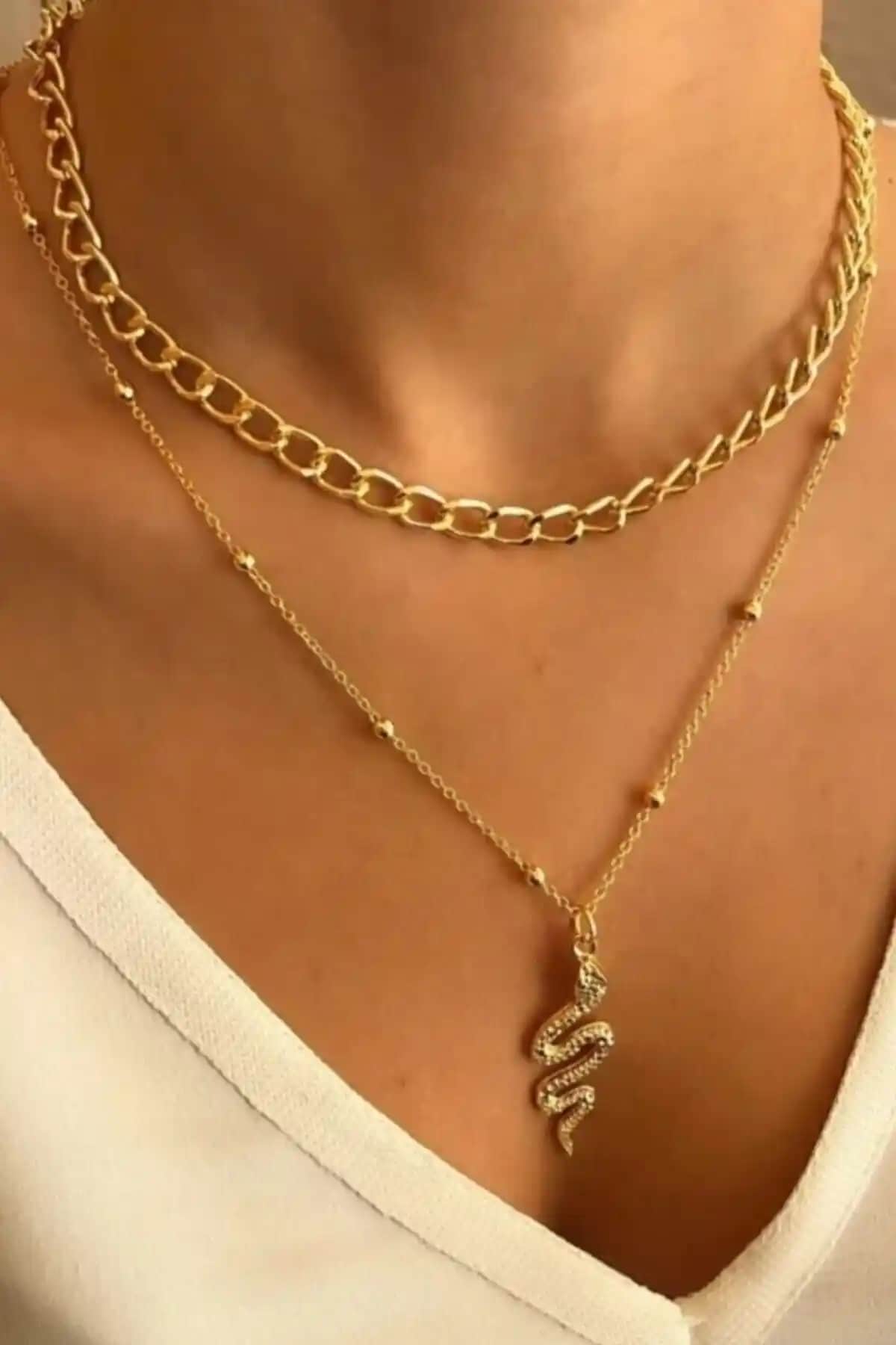 ÇEHRELİZE Yılan Kolye: Şık ve Dayanıklı Minimalist Takı Seçeneği