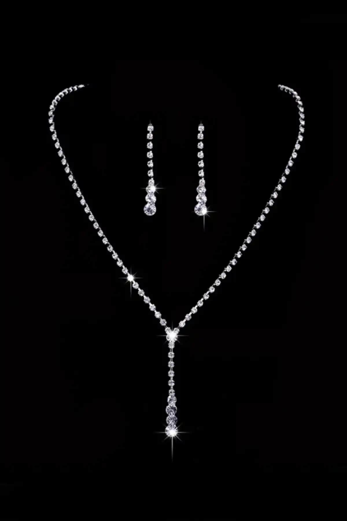 Chavin ve Nakla Accessories Düğün ve Nişan İçin Şık Kolye Küpe Setleri Karşılaştırması