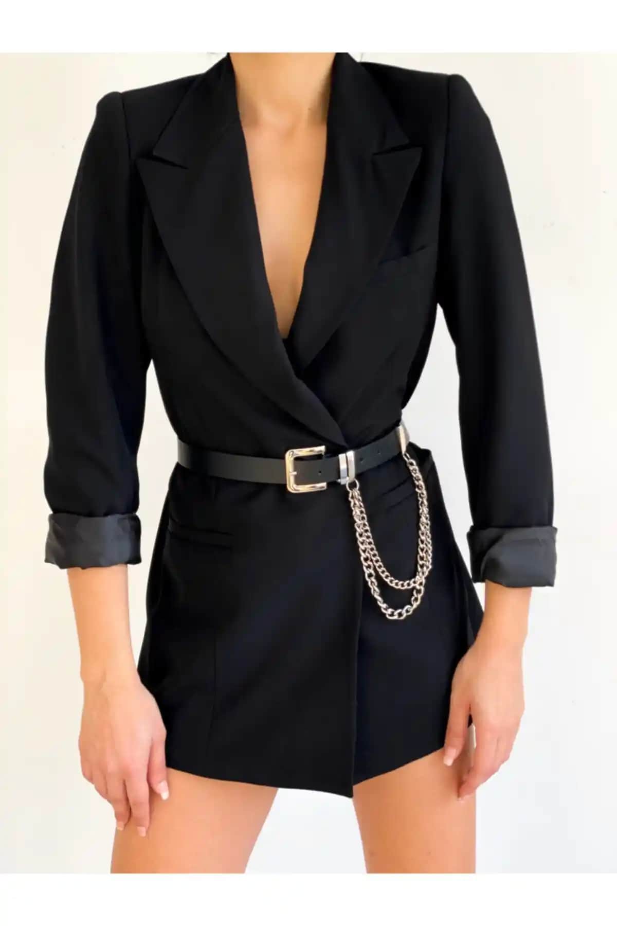 Çift Köprülü Zincirli ve Köstek Detaylı Siyah İnce Kemer Karşılaştırması