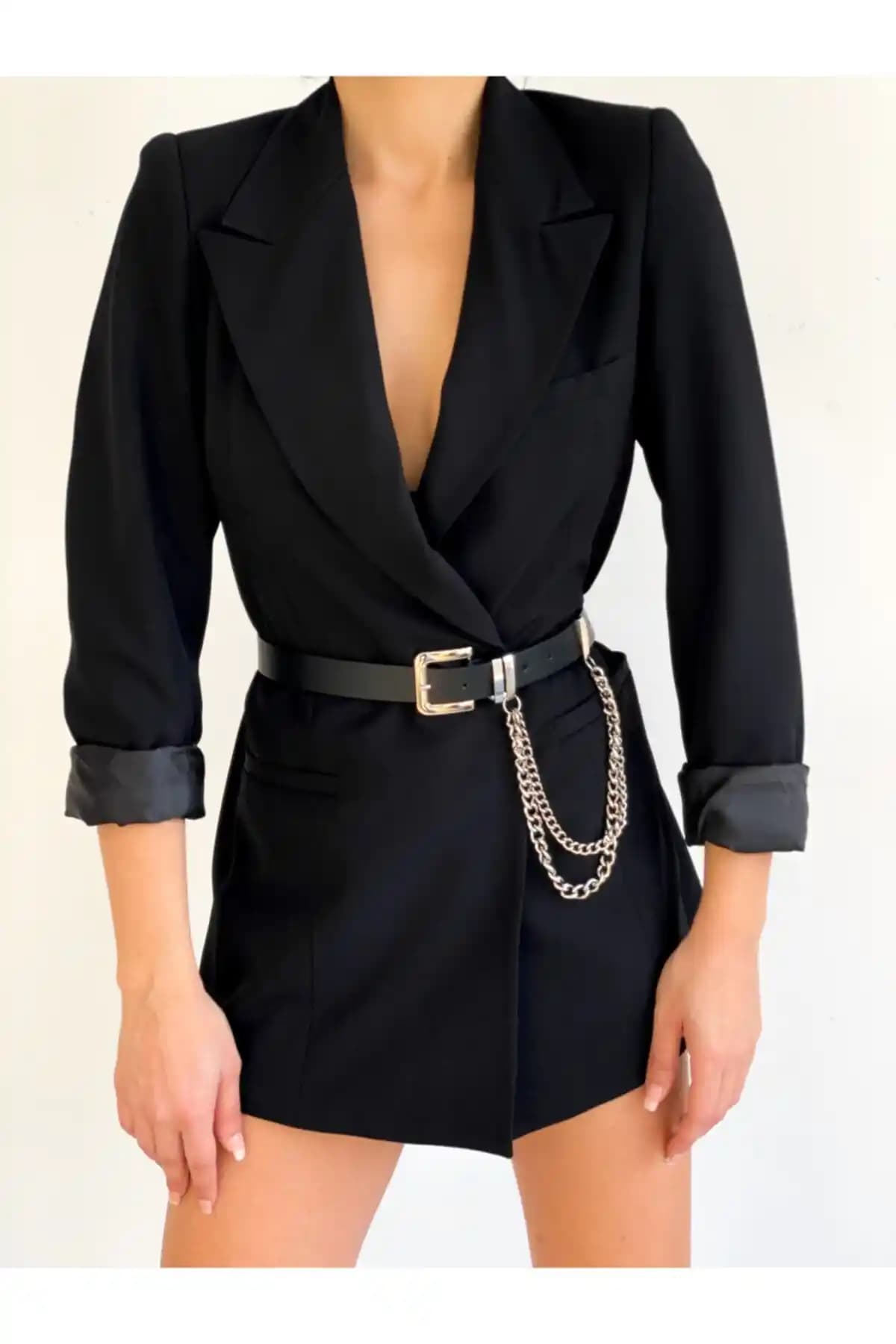 Çift Köprülü Zincirli ve Köstek Detaylı Siyah İnce Kemer Karşılaştırması