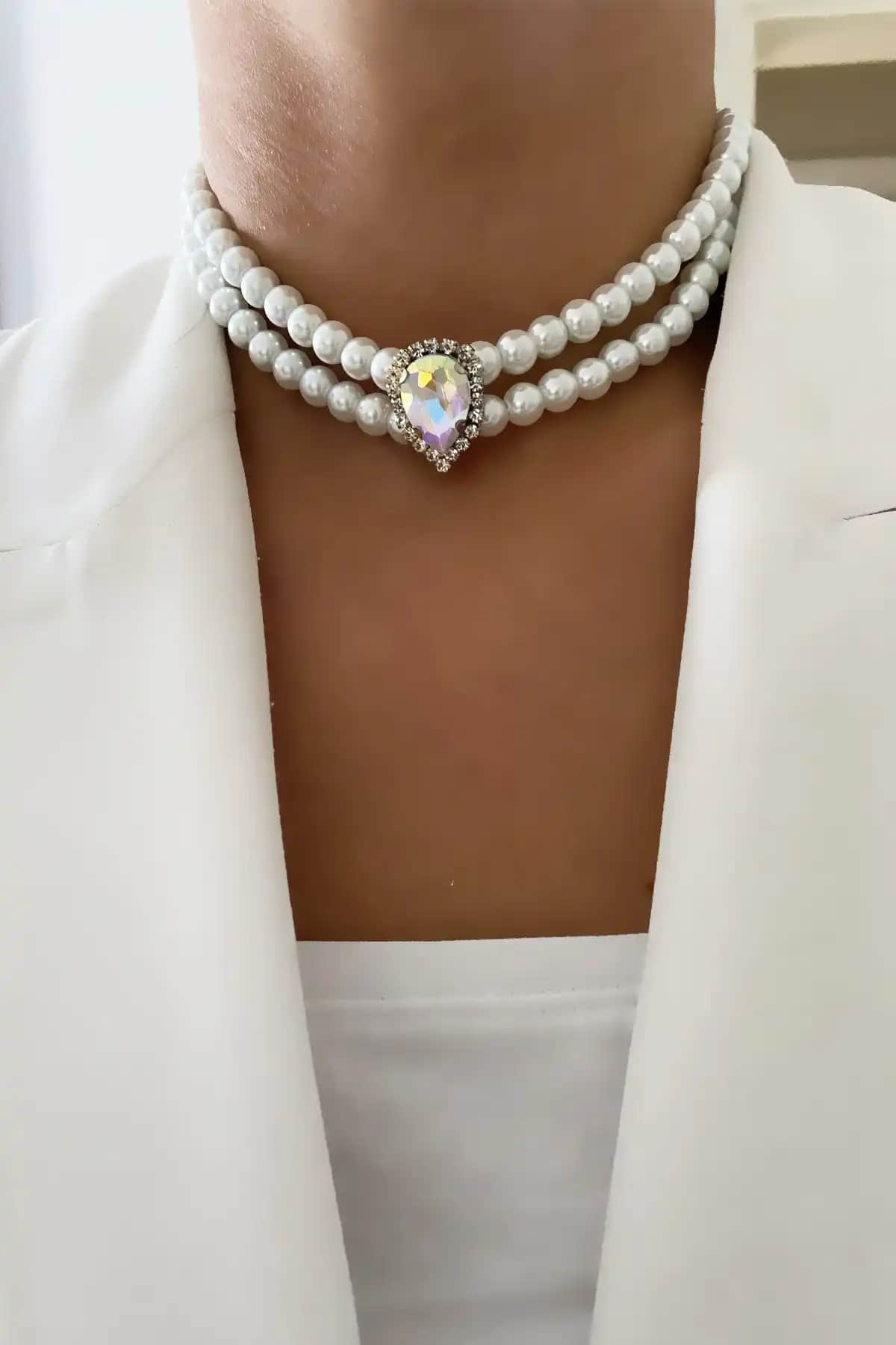 Clare's Store Çift Sıralı Cam İnci Choker: Modern ve Şık Kadın Takısı