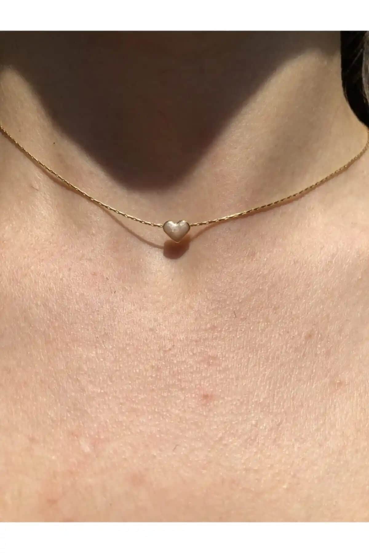 Claritas Takı Kadın Altın Kaplama Kalp Kolye Doğal Taşlı Zarif ve Dayanıklı Tasarım