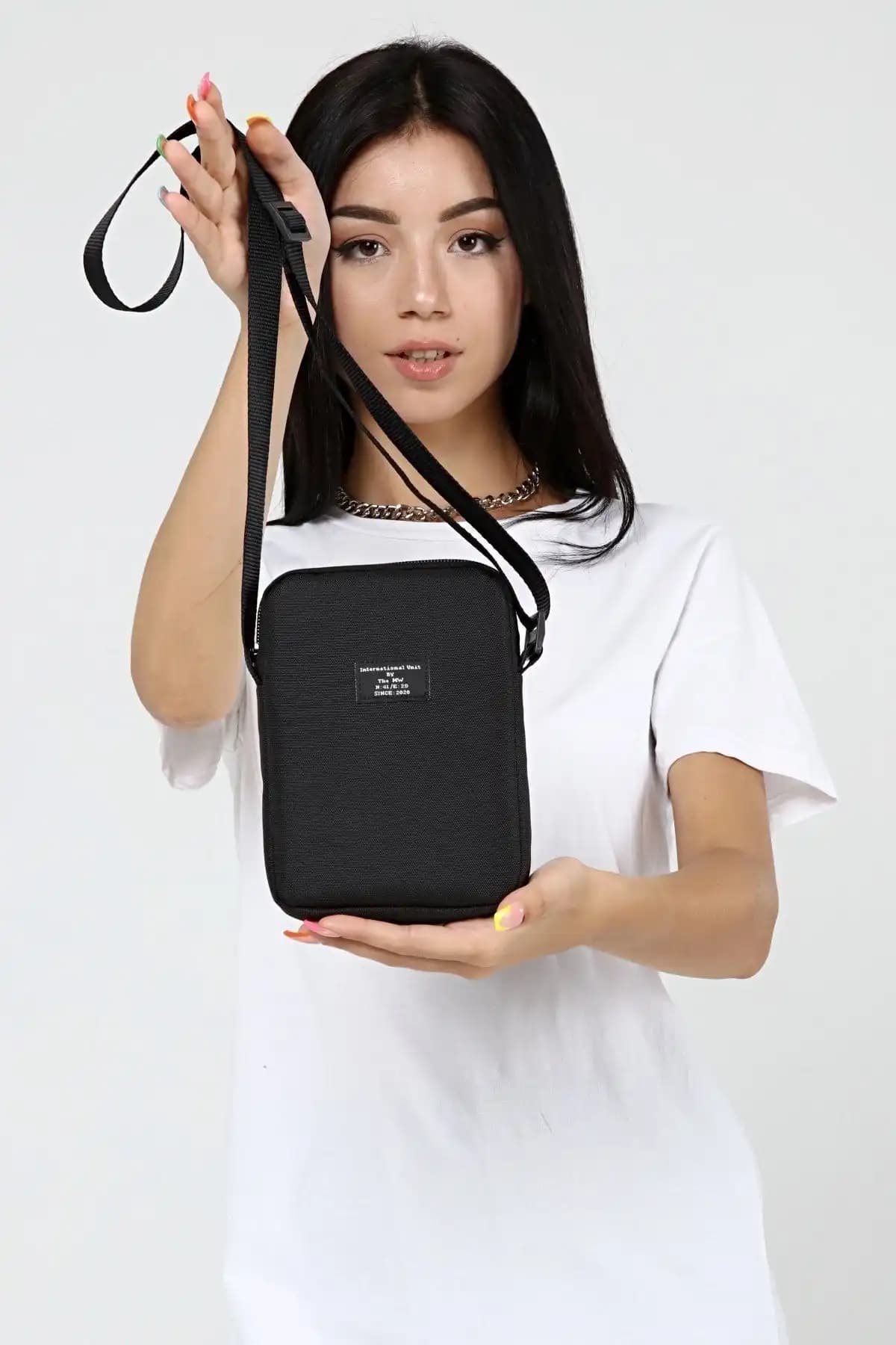 D'VERS Siyah Unisex Bel ve Telefon Çantası Günlük Şıklık ve İşlevsellik Sunar