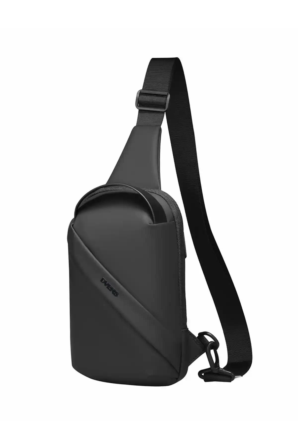 D'VERS ve NEWISH POLO Accessory Çantalarının Detaylı Karşılaştırması