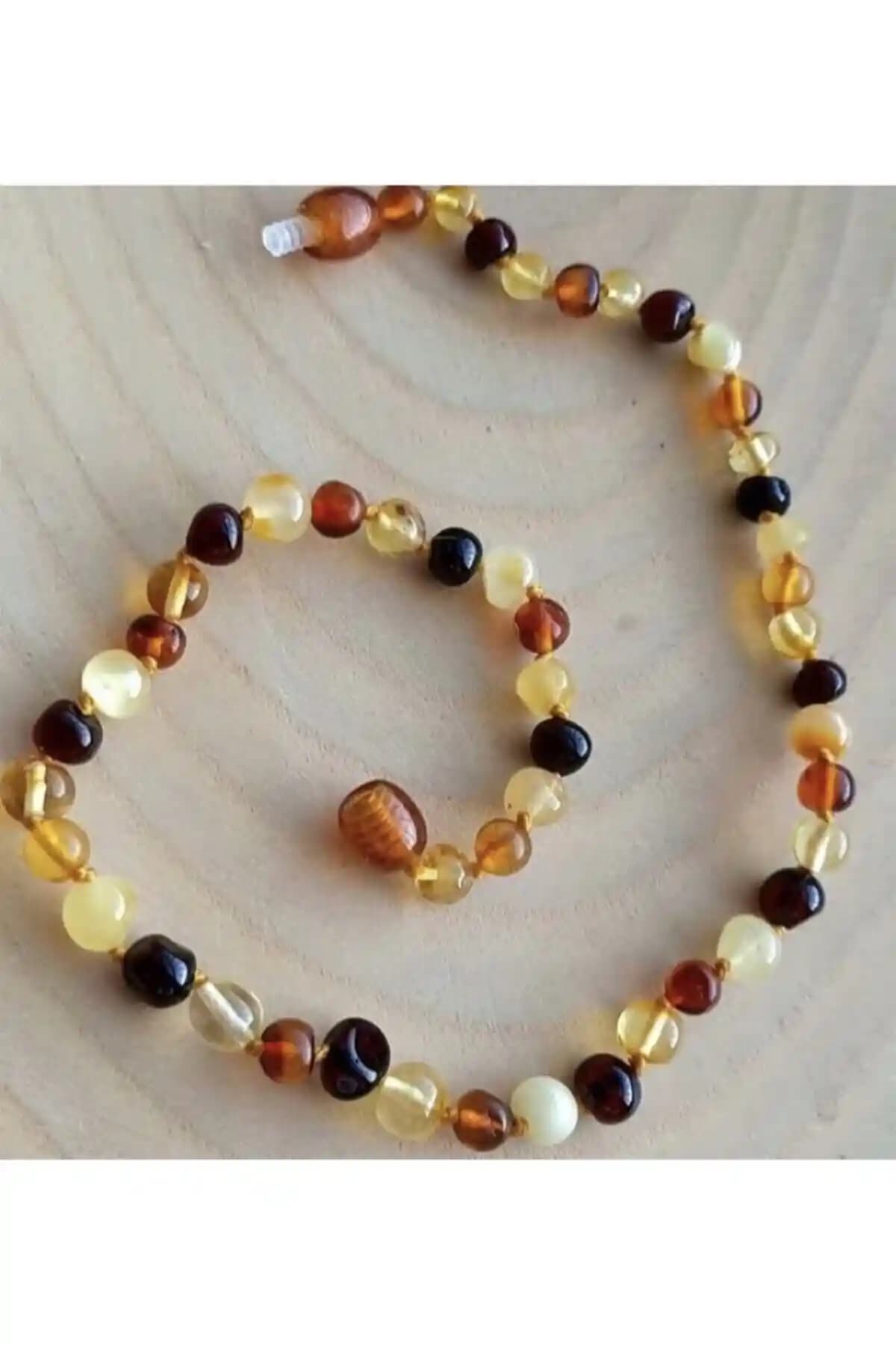 Damla Kehribar Multi Yetişkin Kolye Doğal Taşlarla Şık ve Benzersiz Tasarım